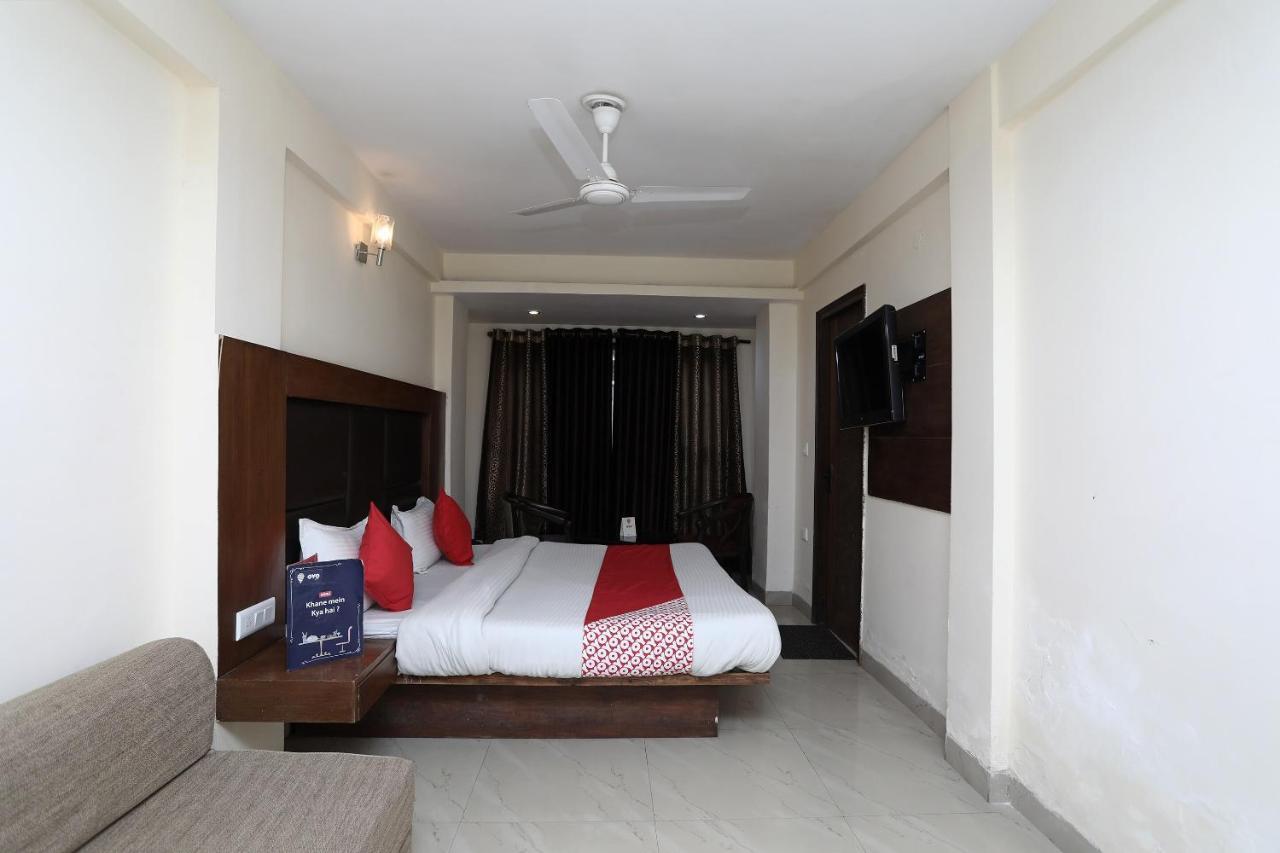 Oyo 4956 Hotel Maharaja Palace Kánpur Exteriér fotografie