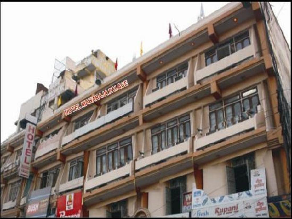 Oyo 4956 Hotel Maharaja Palace Kánpur Exteriér fotografie